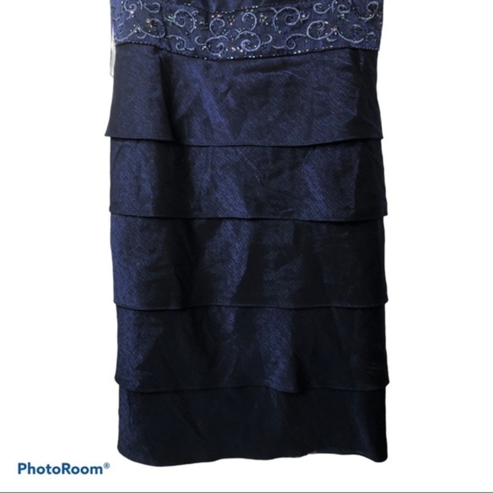 Dark blue cocktail dress by Kathy Roberts. - Picture 5 of 9